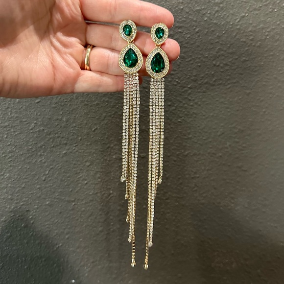 Fashion nova no strings attached faux emerald gold earrings dramatic long - Picture 6 of 8